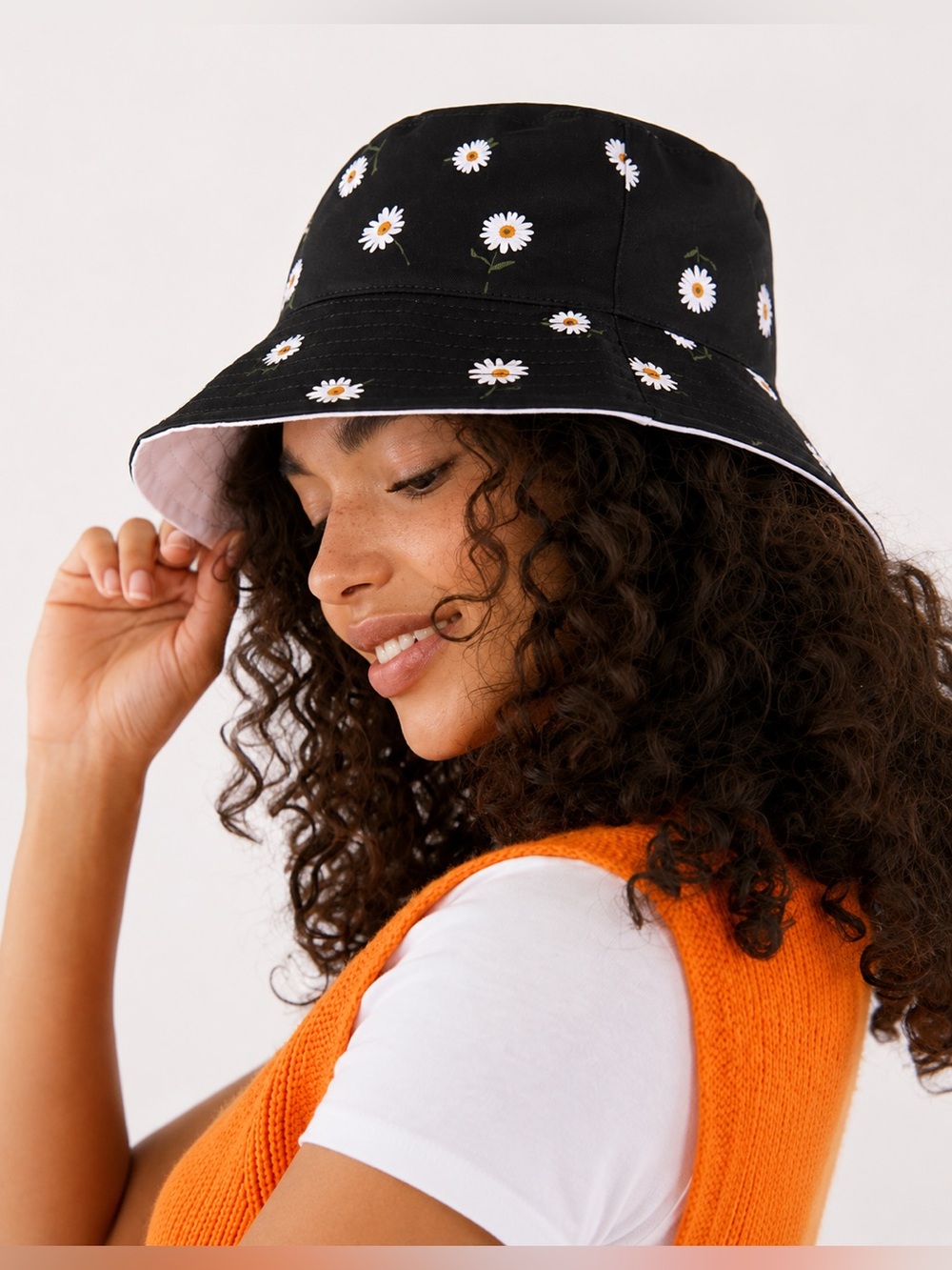 New Alice + Olivia Floral Daisy‎ Bucket Hat